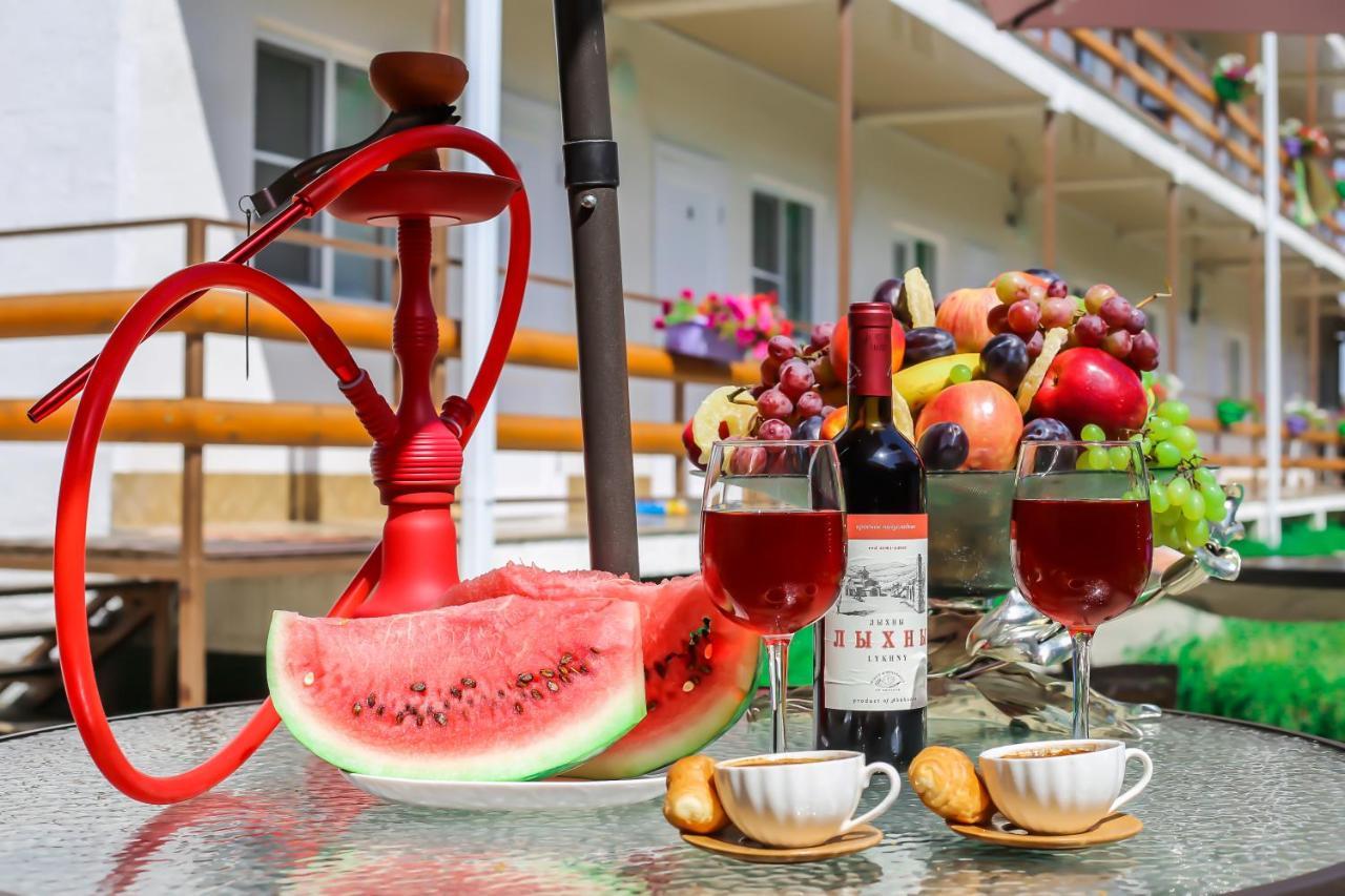 Abkhazia Tali Otel Sohum Dış mekan fotoğraf